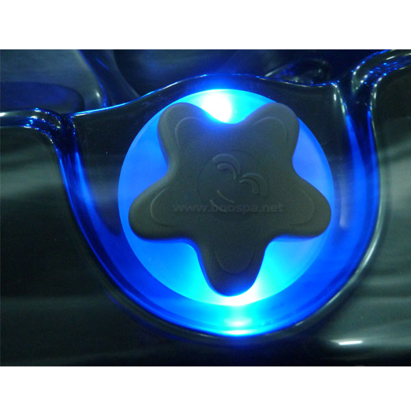 Inverseur de pompe 2'' - Forme Lotus Noir - Jazzi Pool - Avec bague LED Inverseur de pompe 2'' - Forme Lotus Noir - Jazzi Pool - Avec bague LED