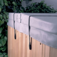 Safety straps for spa cover
